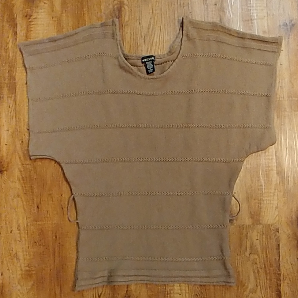 Short Sleeve Sweater